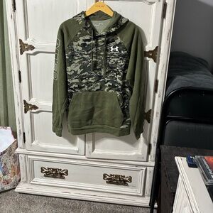 Under Armour Olive Camo Sweatshirt